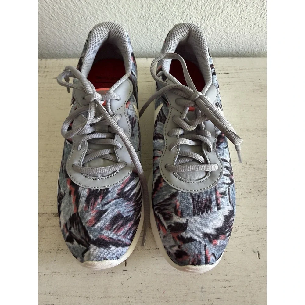 Nike product pair